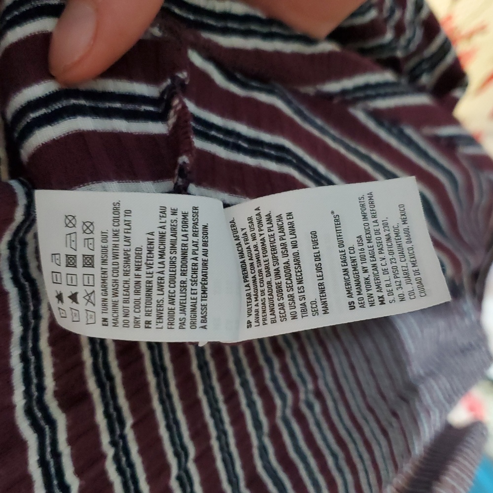 American Eagle Outfitters Black, Maroon and White Striped Top - Picture 4 of 8
